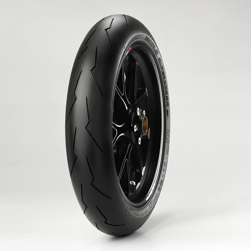 PIRELLI DIABLO SUPERCORSA SC FRONT V3 SC1 120/70ZR17 58W TL